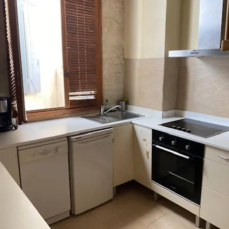 Confortable A 32 M² Inclus アパート *