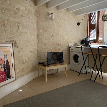 Confortable A 32 M² Inclus *