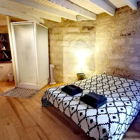 Confortable A 32 M² Inclus アパート モンペリエ